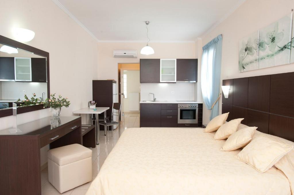 Hotel Anezina Пилос Экстерьер фото